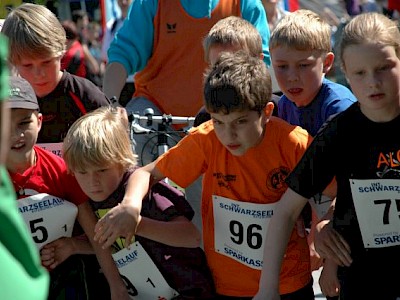 Junge und Junggebliebene liefen am 14. Mai für den guten Zweck