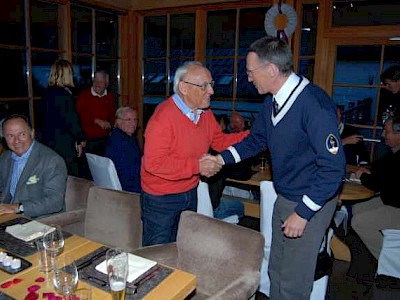 K.S.C.-Präsident Michael Huber und Viktor Gertsch, OK-Präsident der Lauberhorn-Rennen in Wengen.