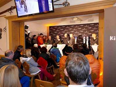 Ski-Präsentation auf der Starthütte