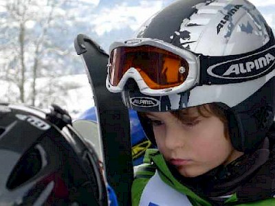 Der Goldi-Cup gastierte in Kitzbühel und die Kinder nützten die Gelegenheit zum Skispringen