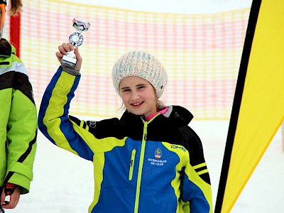 Simona Pöll und Valentina Rings-Wanner mit sehr gutem Lauf