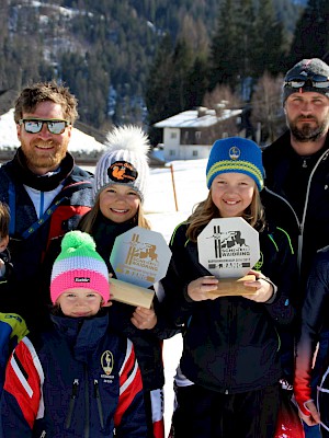 Unsere Kids zeigten bereits tolle Kipptechniken beim BC Slalom in Waidring - 