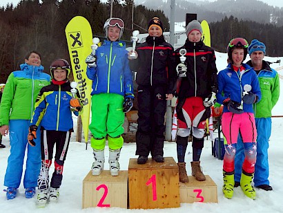 Bezirksmeistertitel im Riesentorlauf für Christoph und Marco Pöll