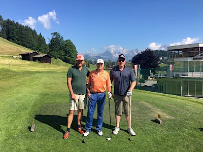 Golf im Zielgelände der Hahnenkamm-Rennen