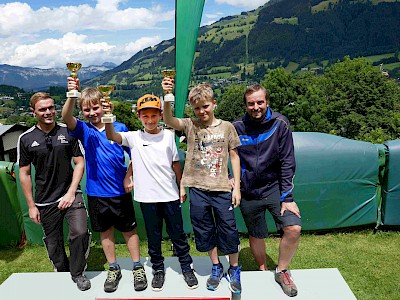 21 Podiumsplätze für KSC-Springer und Kombinierer beim 1. TSV-Cup der Saison 2017/18