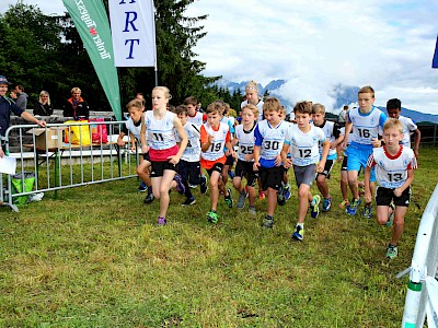 21 Podiumsplätze für KSC-Springer und Kombinierer beim 1. TSV-Cup der Saison 2017/18