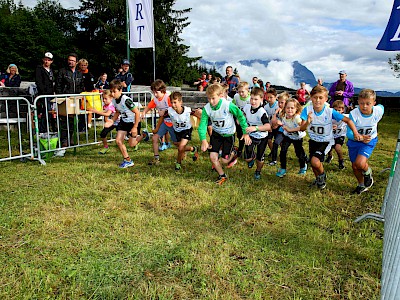 21 Podiumsplätze für KSC-Springer und Kombinierer beim 1. TSV-Cup der Saison 2017/18