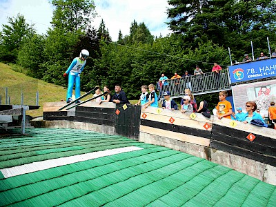 21 Podiumsplätze für KSC-Springer und Kombinierer beim 1. TSV-Cup der Saison 2017/18