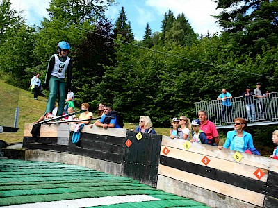 21 Podiumsplätze für KSC-Springer und Kombinierer beim 1. TSV-Cup der Saison 2017/18