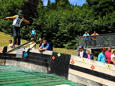 21 Podiumsplätze für KSC-Springer und Kombinierer beim 1. TSV-Cup der Saison 2017/18