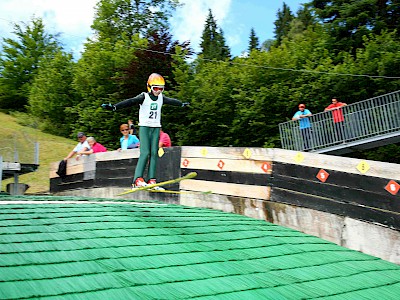 21 Podiumsplätze für KSC-Springer und Kombinierer beim 1. TSV-Cup der Saison 2017/18