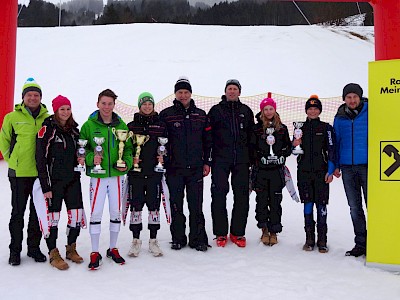 Bezirksmeisterschaft Riesenslalom in Oberndorf