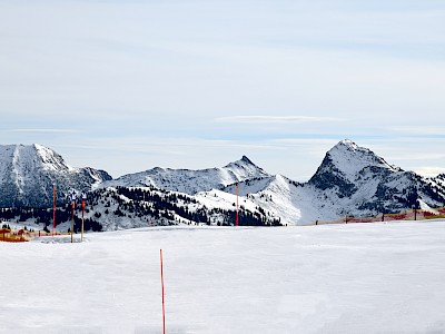 Walde Bergstation - mit Aussicht auf die Südberge. Das Bild wurde heute aufgenommen!