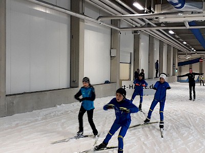 KSC Langläufer trainierten in der Skisporthalle in Oberhof