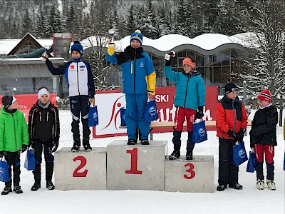 Saisonauftakt für die Langläufer in Leutasch – 10 Podiumsplätze von 13