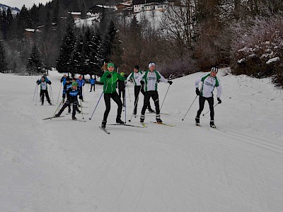 Gemeinsames Bezirkstraining der Langläufer auf der Sportloipe