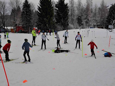 Gemeinsames Bezirkstraining der Langläufer auf der Sportloipe