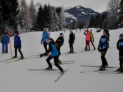 Gemeinsames Bezirkstraining der Langläufer auf der Sportloipe