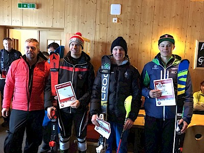 Super Marco! Dritter und Fünfter beim FIS-Slalom