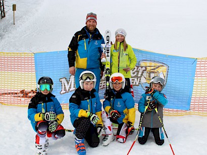 Tagessieg für Simona Pöll beim 49. Tiroler Kinderskitag in Mayrhofen