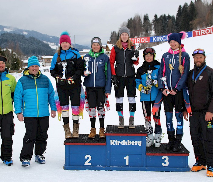 Drei Siege bei Bezirkscup Super-G am Gaisberg in Kirchberg - 
