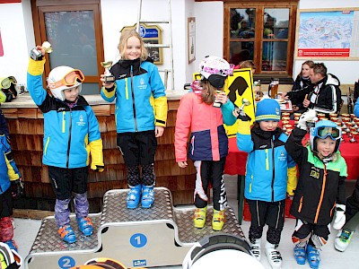 Anspruchsvoller Bezirkscup Kombi Race der Kinder in Jochberg