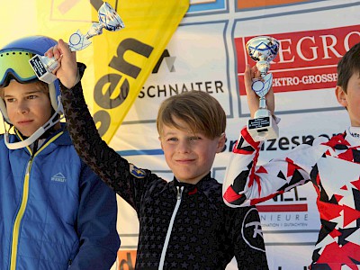 Simona Pöll und Emma Hofer noch einmal am Podium