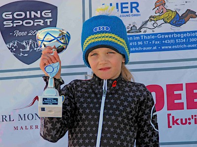 Simona Pöll und Emma Hofer noch einmal am Podium