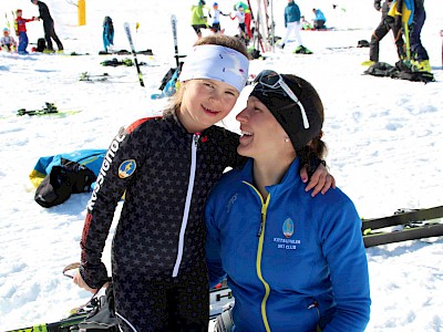 Simona Pöll und Emma Hofer noch einmal am Podium