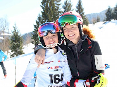 Simona Pöll und Emma Hofer noch einmal am Podium