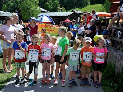 Mit Begeisterung dabei – ein großes Familienfest