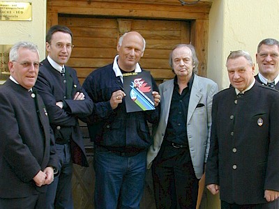 Bei der Präsentation des Plakats 2004, v.l.: Wilfried Leitzinger, Michael Huber, Michael Horn, Dietmar Kainrath, Christian Poley, Hannes Huter.