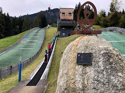 Tiroler Skispringer halten Trainingstag in Kitzbühel