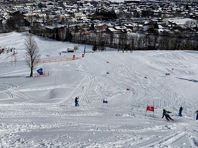 Ein Tag voller Überraschungen - Kitzbüheler Schulskitag - es darf gratuliert werden!