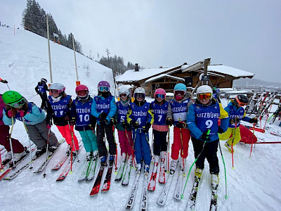 Ein Tag voller Überraschungen - Kitzbüheler Schulskitag - es darf gratuliert werden!