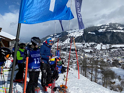 Ein Tag voller Überraschungen - Kitzbüheler Schulskitag - es darf gratuliert werden!