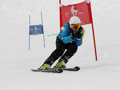 Ein Tag voller Überraschungen - Kitzbüheler Schulskitag - es darf gratuliert werden!