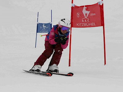 Ein Tag voller Überraschungen - Kitzbüheler Schulskitag - es darf gratuliert werden!