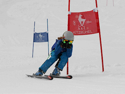 Ein Tag voller Überraschungen - Kitzbüheler Schulskitag - es darf gratuliert werden!