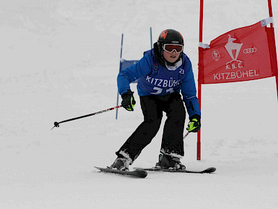 Ein Tag voller Überraschungen - Kitzbüheler Schulskitag - es darf gratuliert werden!