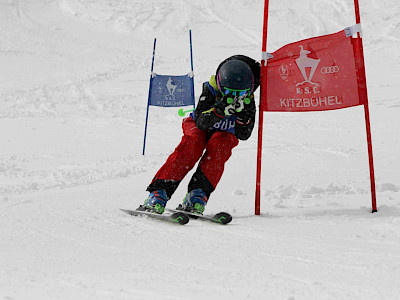 Ein Tag voller Überraschungen - Kitzbüheler Schulskitag - es darf gratuliert werden!