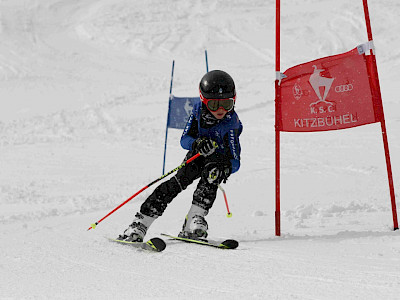 Ein Tag voller Überraschungen - Kitzbüheler Schulskitag - es darf gratuliert werden!