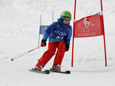 Ein Tag voller Überraschungen - Kitzbüheler Schulskitag - es darf gratuliert werden!