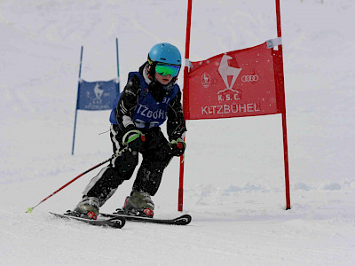 Ein Tag voller Überraschungen - Kitzbüheler Schulskitag - es darf gratuliert werden!