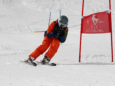 Ein Tag voller Überraschungen - Kitzbüheler Schulskitag - es darf gratuliert werden!