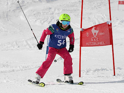 Ein Tag voller Überraschungen - Kitzbüheler Schulskitag - es darf gratuliert werden!