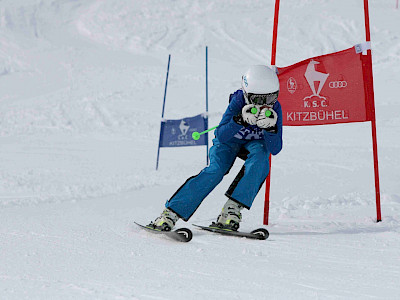 Ein Tag voller Überraschungen - Kitzbüheler Schulskitag - es darf gratuliert werden!