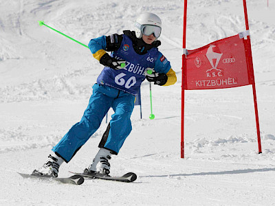 Ein Tag voller Überraschungen - Kitzbüheler Schulskitag - es darf gratuliert werden!