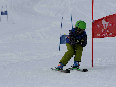 Ein Tag voller Überraschungen - Kitzbüheler Schulskitag - es darf gratuliert werden!