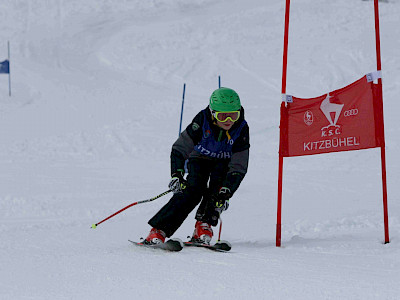 Ein Tag voller Überraschungen - Kitzbüheler Schulskitag - es darf gratuliert werden!